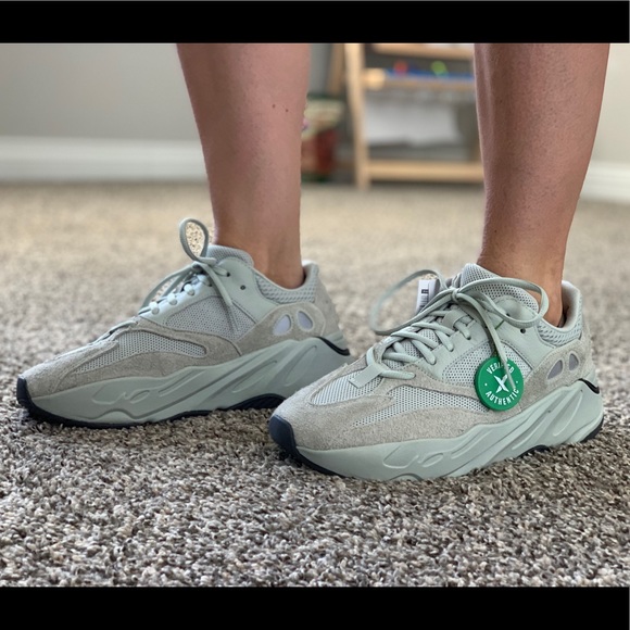 yeezy 700 salt resell